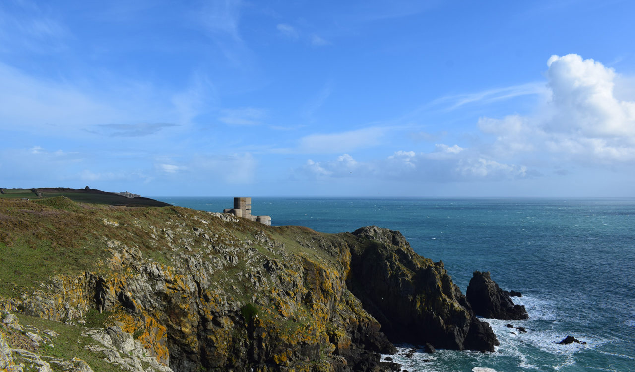 An image of the sea.